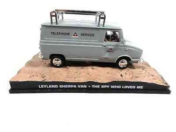 Leyland Sherpa Van-Bond-The Spy Who Loved  ATLAS  DY061