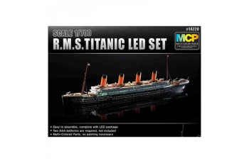 R.M.S. TITANIC LED SET, 1/700