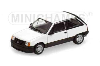 MINICHAMPS OPEL CORSA SR – 1983 – POLAR WHITE