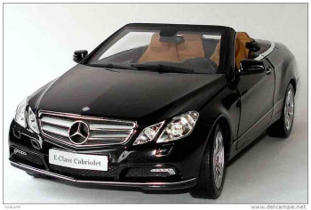 NOREV B66962432 MERCEDES BENZ - E-CLASS CABRIOLET (A207) 2010