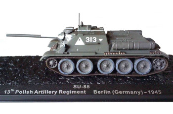 ATLAS SU-85 13th Polish Arllery Regiment Berlin (Germany) - 1945 