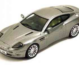 IXO  Aston Martin Vanquish Silver 