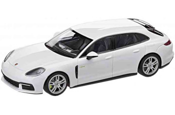 MINICHAMPS PORSCHE PANAMERA SPORT TURISMO TURBO EHYBRID 2017